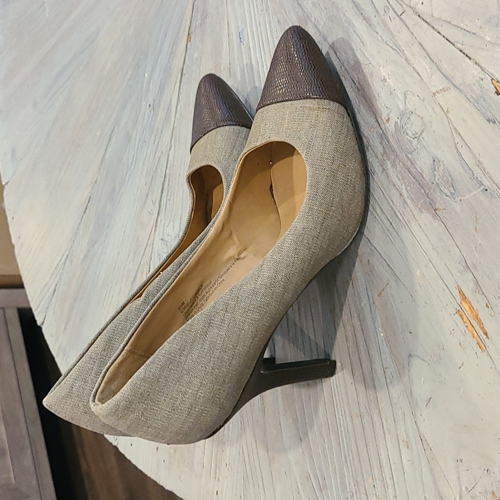 Nine West brown textile heels